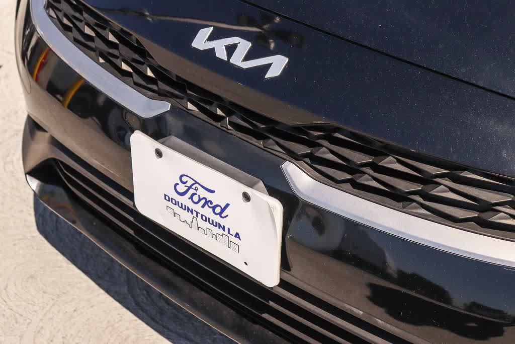 Used 2022 Kia Forte LXS FWD image 8