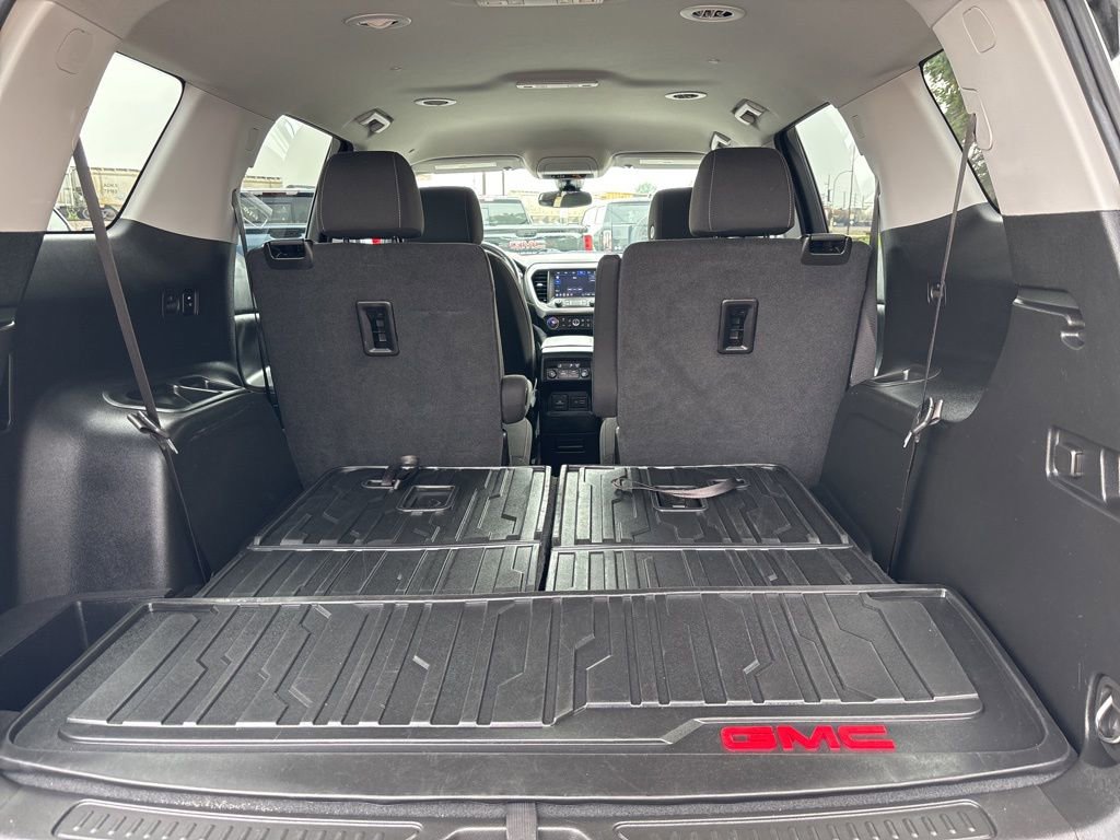 Used 2023 GMC Acadia SLE w/ Driver Convenience Package image 28