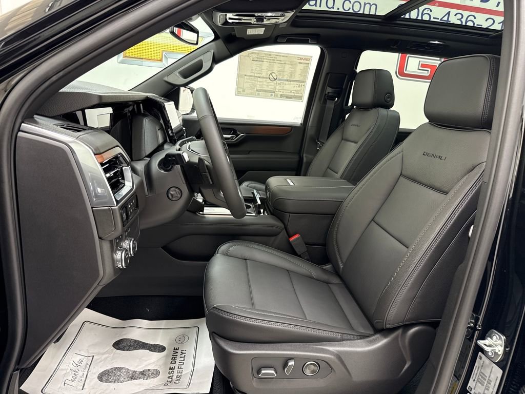 New 2026 GMC Yukon Denali w/ Sun & Power Step Package image 23