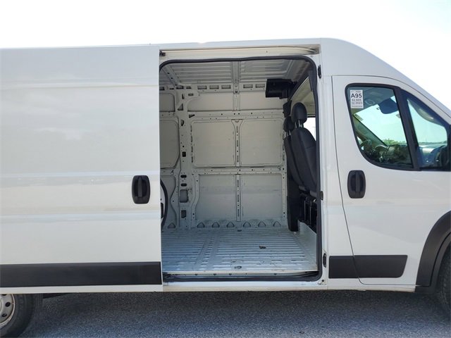 Used 2023 RAM ProMaster 2500 image 12