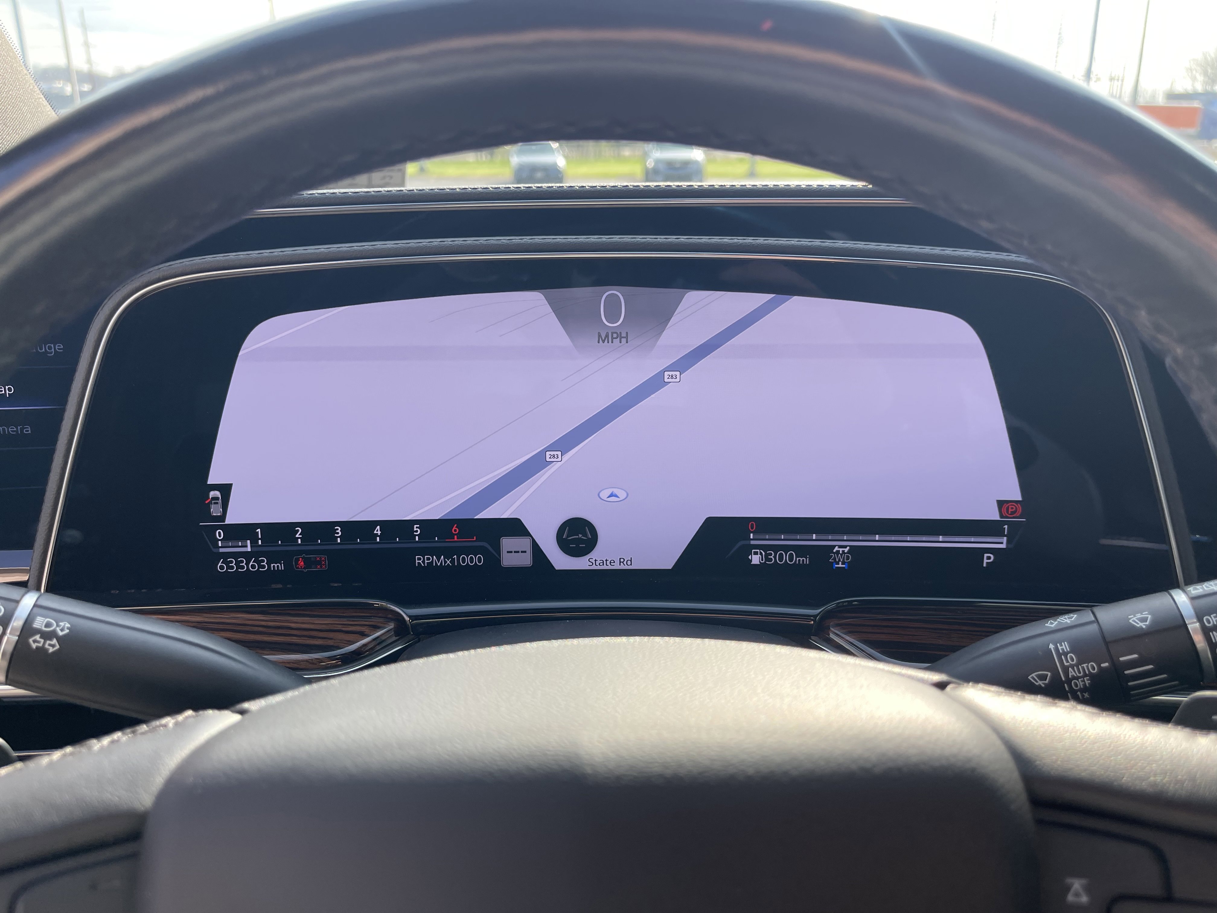 Used 2023 Cadillac Escalade Premium Luxury AWD/4WD image 15