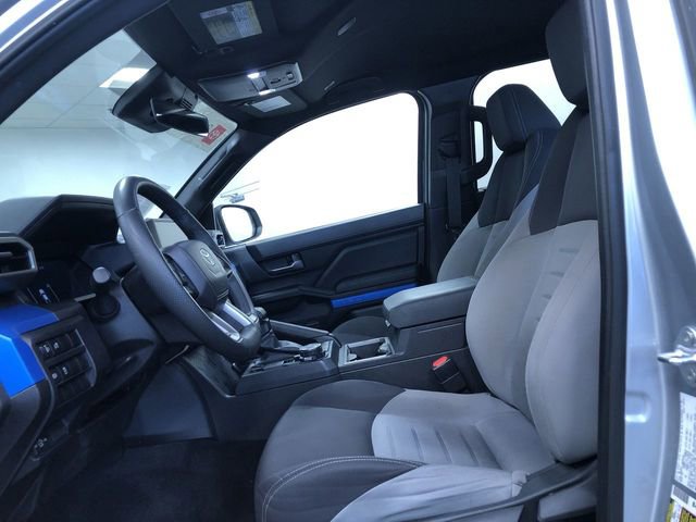 Certified 2025 Toyota Tacoma TRD Off-Road AWD/4WD image 10