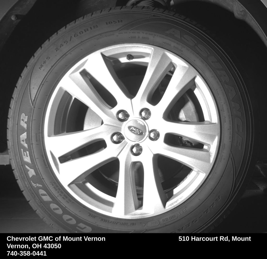 Used 2019 Ford Explorer XLT w/ Equipment Group 202A AWD/4WD image 32
