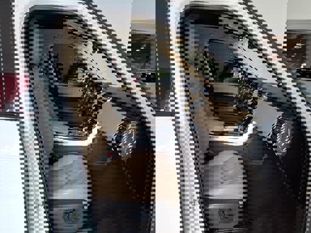 Used 2020 Land Rover Range Rover Sport HSE image 20