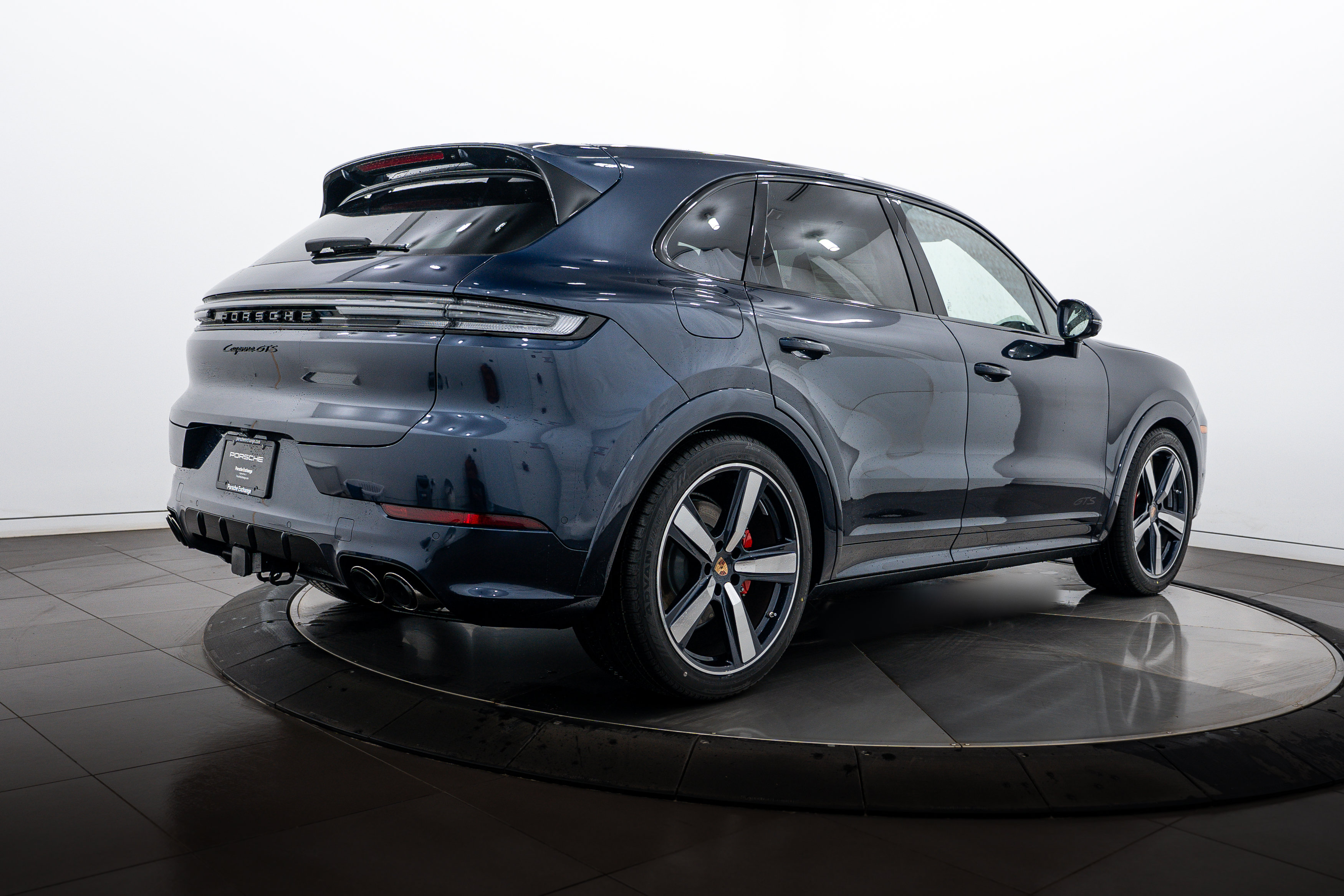 New 2026 Porsche Cayenne GTS AWD/4WD image 7