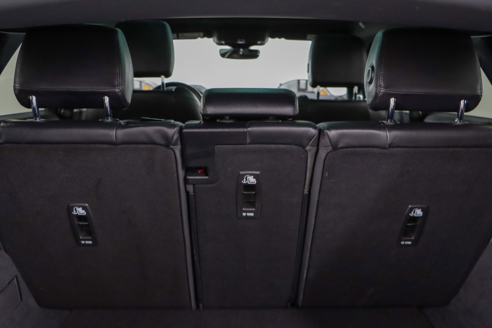 Used 2022 Land Rover Range Rover Evoque R-Dynamic S image 29