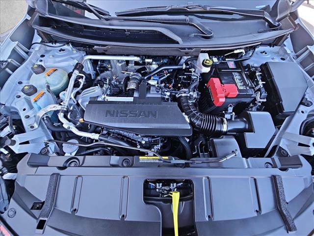 Used 2025 Nissan Rogue S image 23