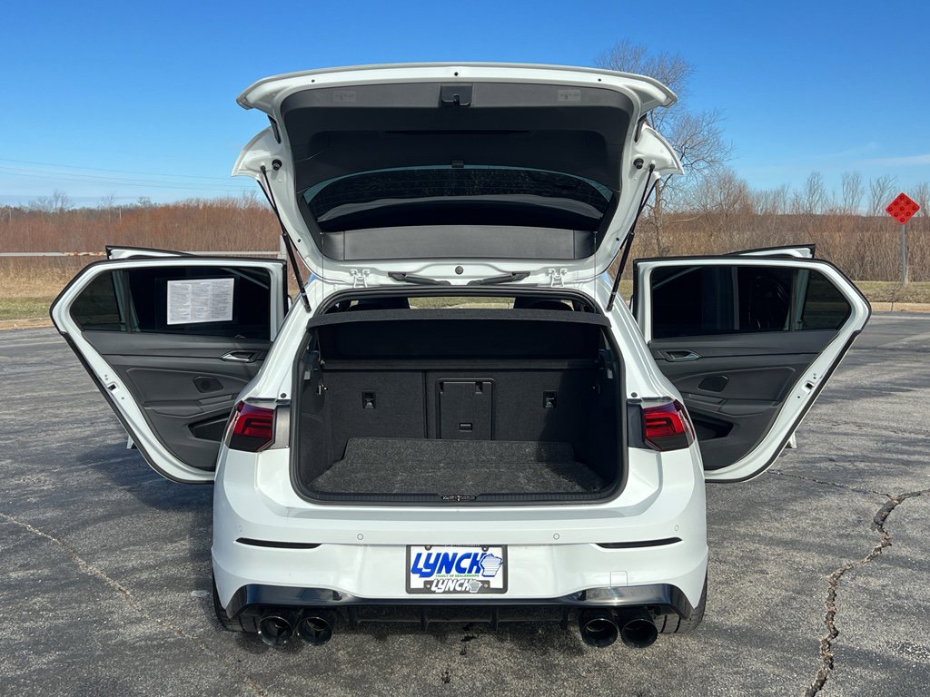 Used 2023 Volkswagen Golf R image 37