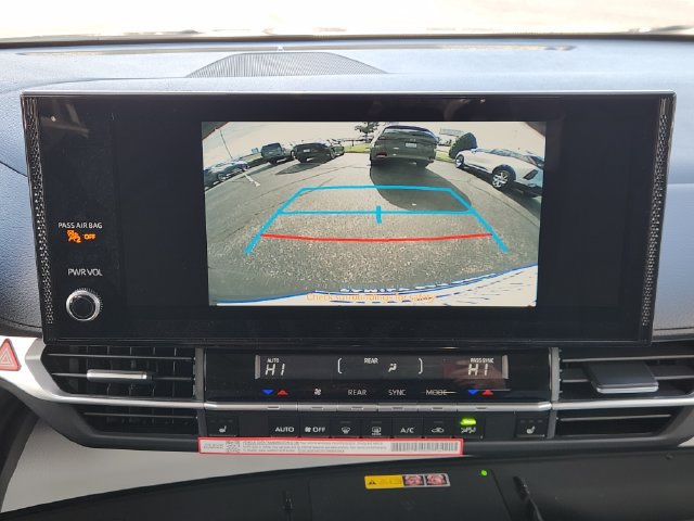 New 2026 Toyota Sienna XLE FWD image 17