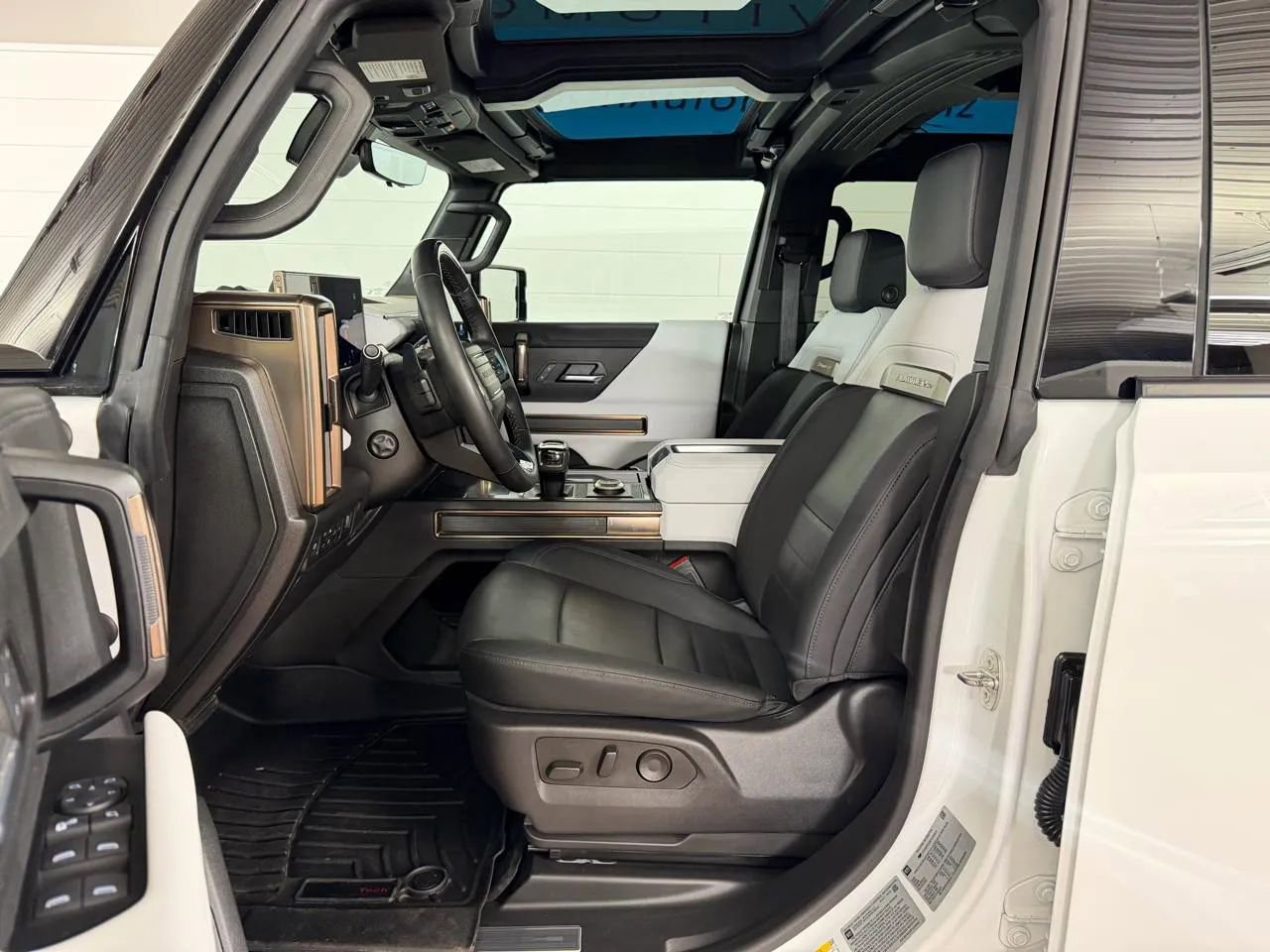 Used 2023 GMC Hummer EV Edition 1 AWD/4WD image 12