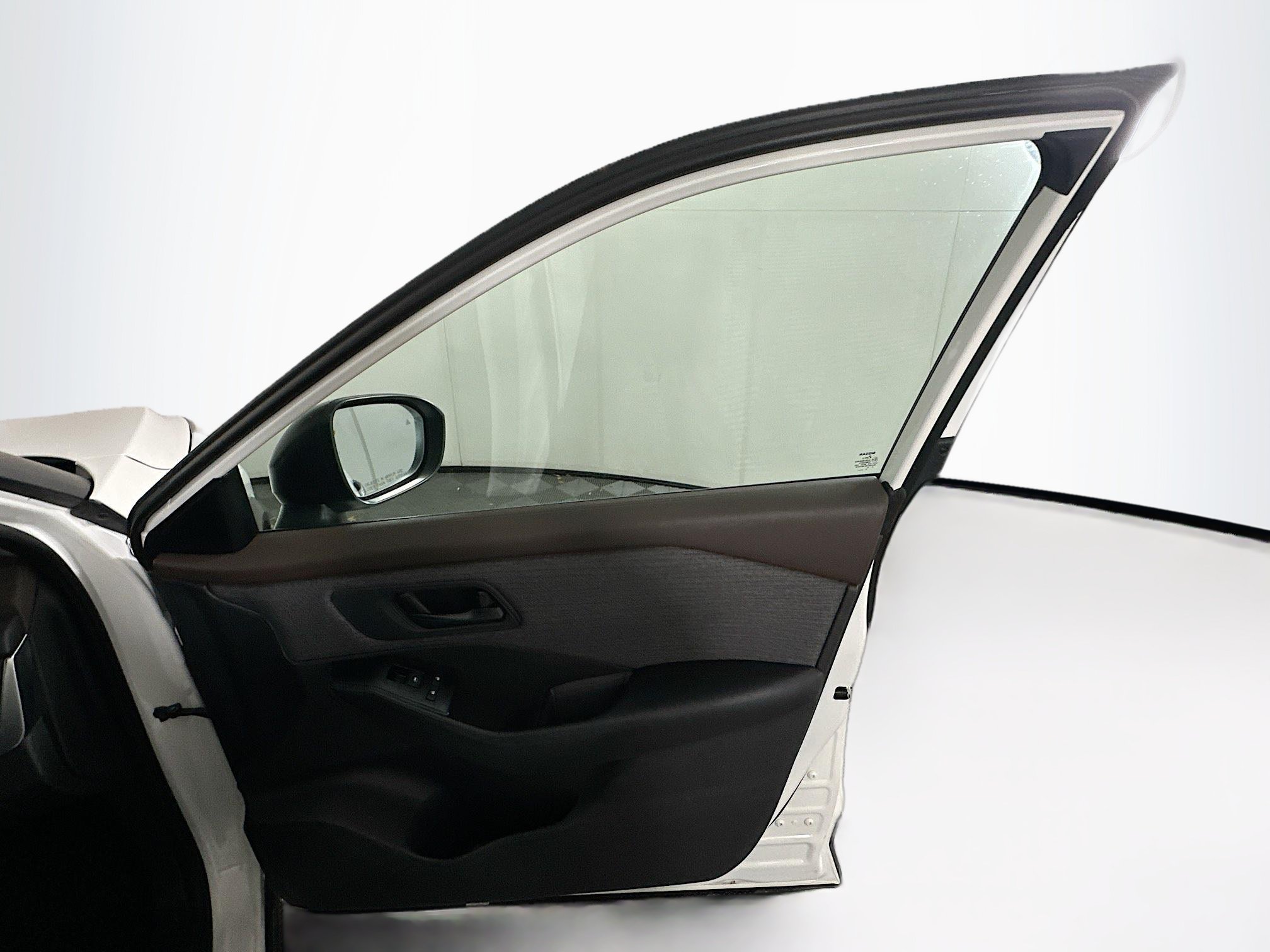 Used 2023 Nissan Rogue S FWD image 30