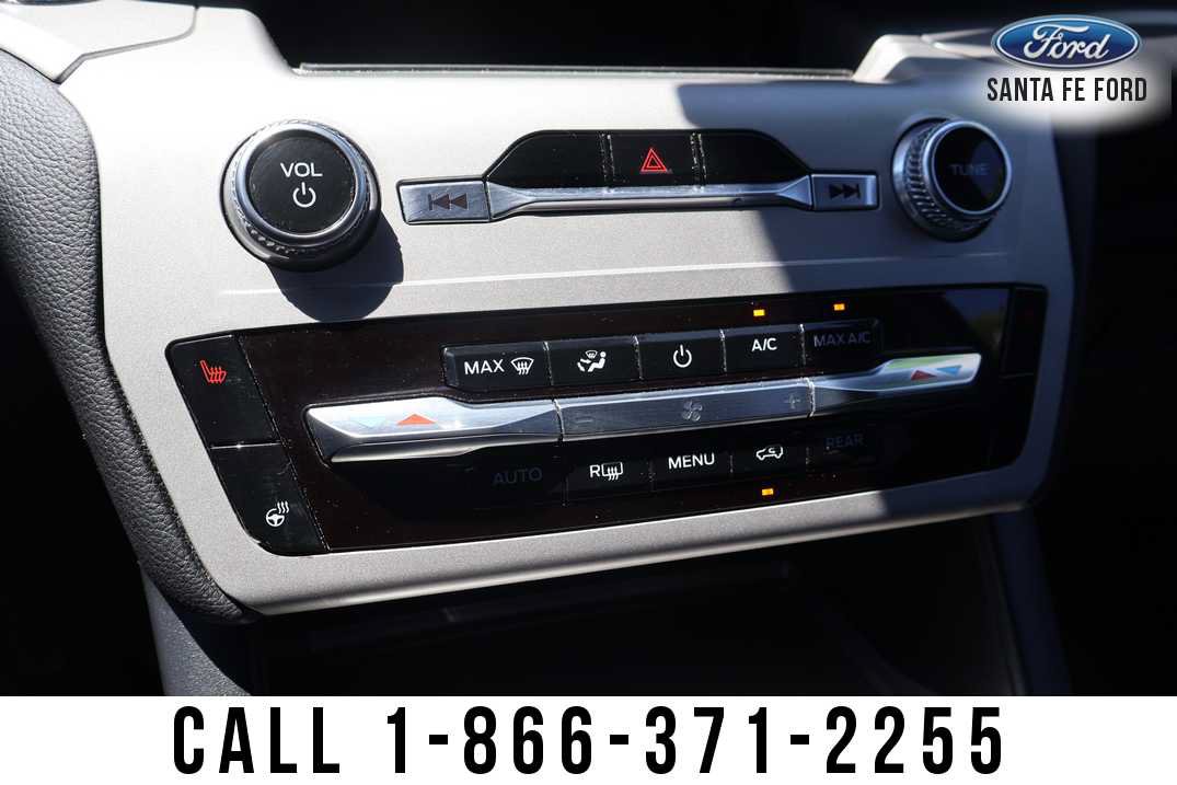 New 2024 Ford Explorer XLT w/ Equipment Group 202A AWD/4WD image 43