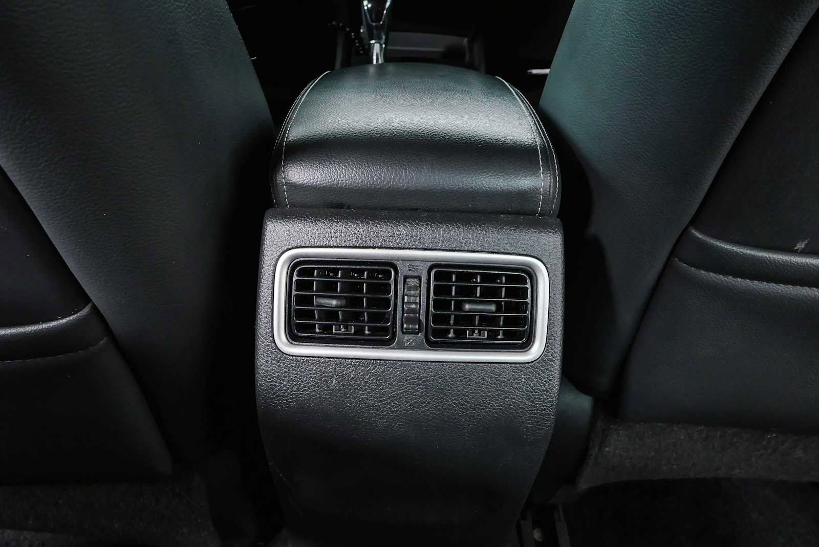 Used 2018 Nissan Altima 2.5 SL FWD image 18
