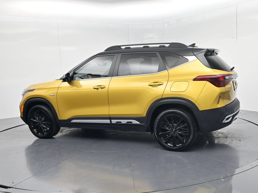Certified 2023 Kia Seltos Nightfall Edition AWD/4WD image 5