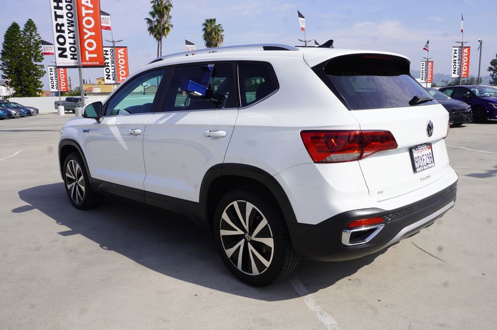 Used 2023 Volkswagen Taos SE image 5