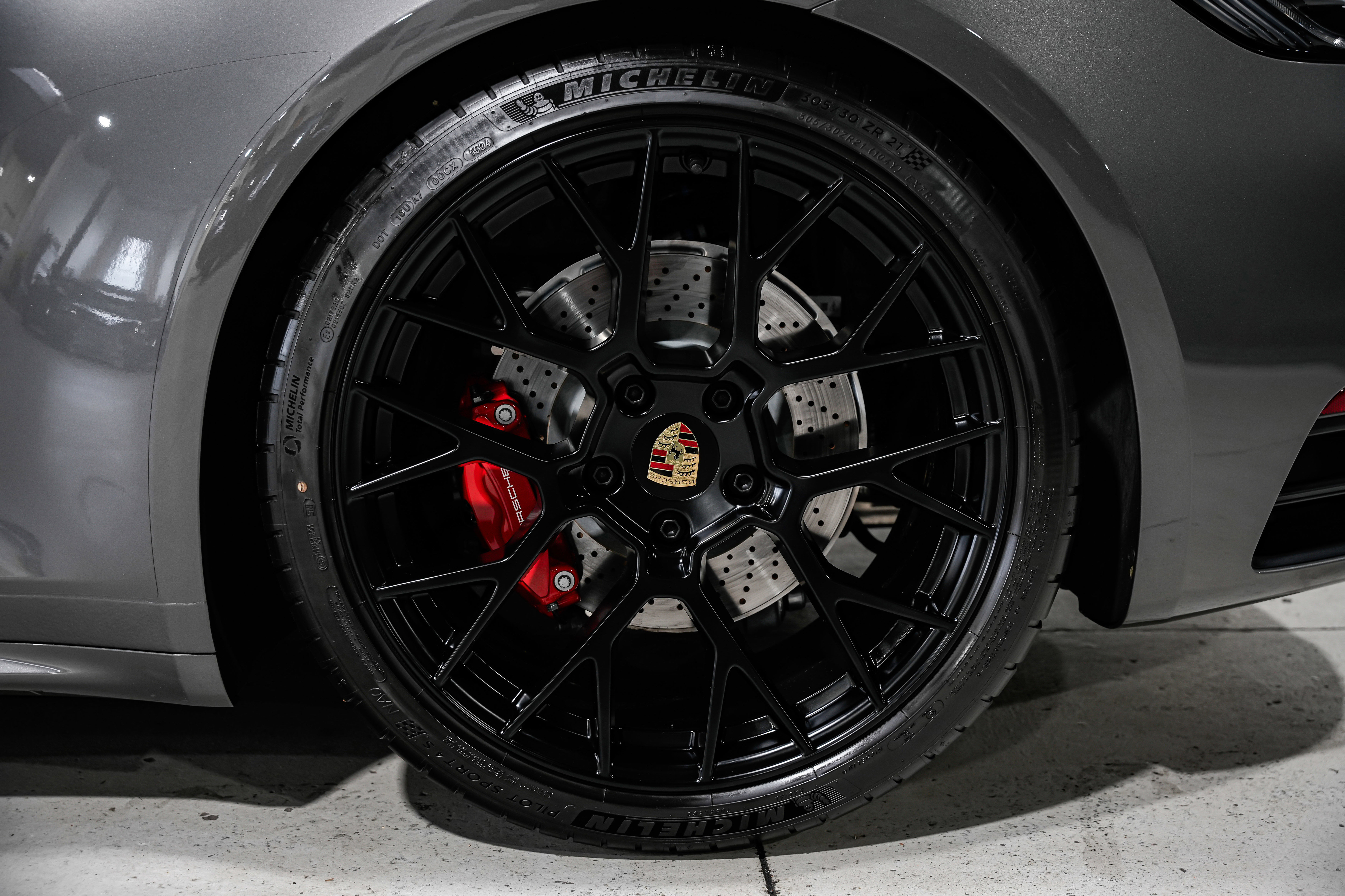 Used 2024 Porsche 911 Carrera S RWD image 47