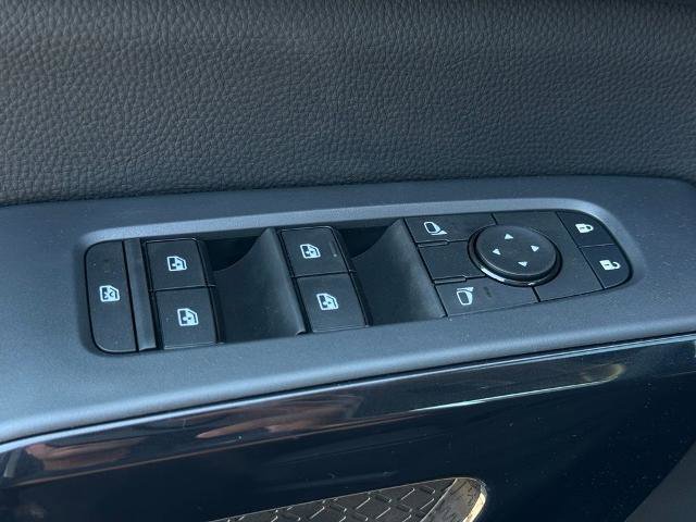 New 2026 Nissan Pathfinder SV image 20