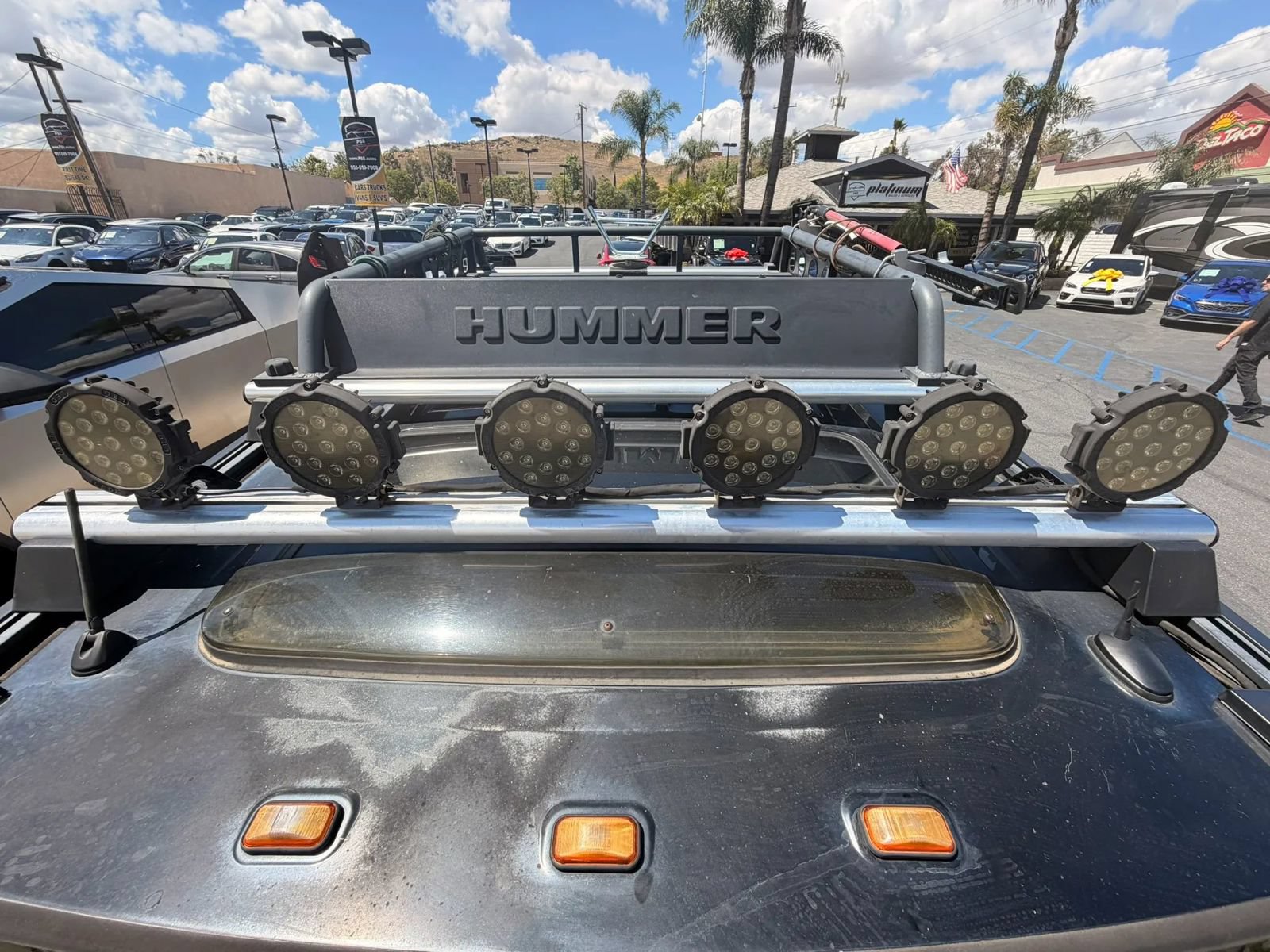 Used 2003 HUMMER H2 w/ Preferred Equipment Group AWD/4WD image 32