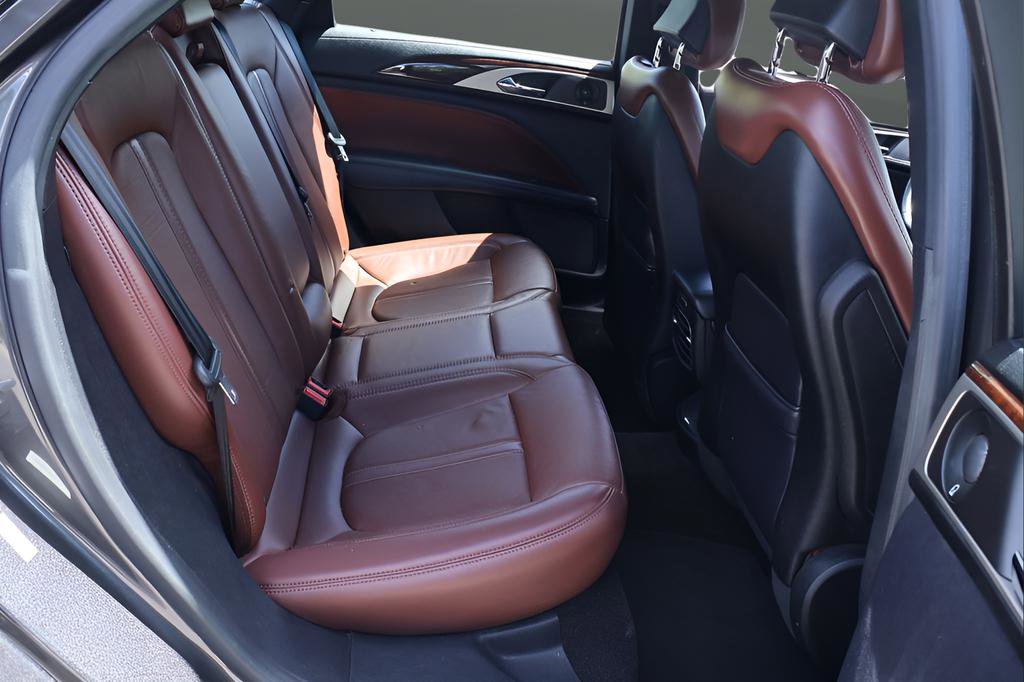 Used 2018 Lincoln MKZ Reserve w/ Technology Package FWD image 17
