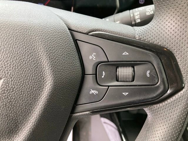 Used 2024 Chevrolet Trax LT FWD image 18