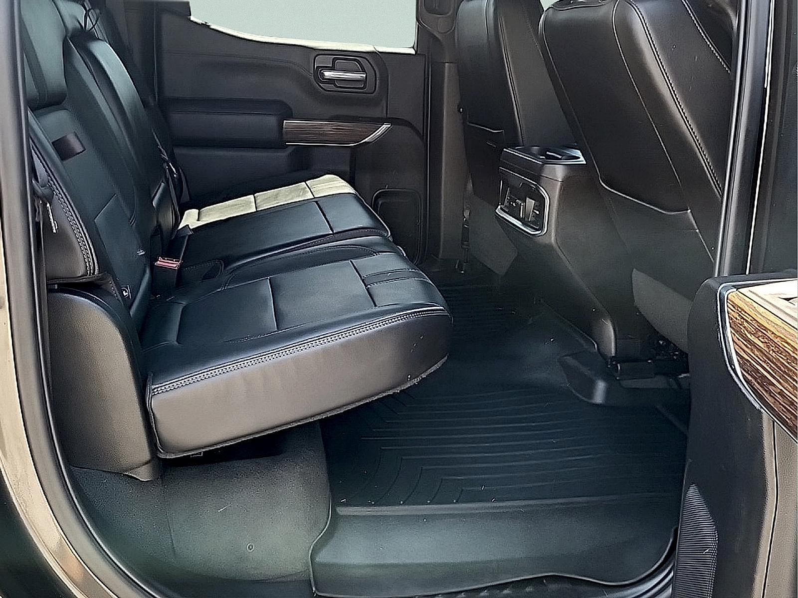 Used 2022 Chevrolet Silverado 1500 High Country w/ Safety Package II AWD/4WD image 11