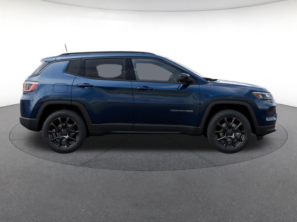 New 2026 Jeep Compass Latitude AWD/4WD image 22