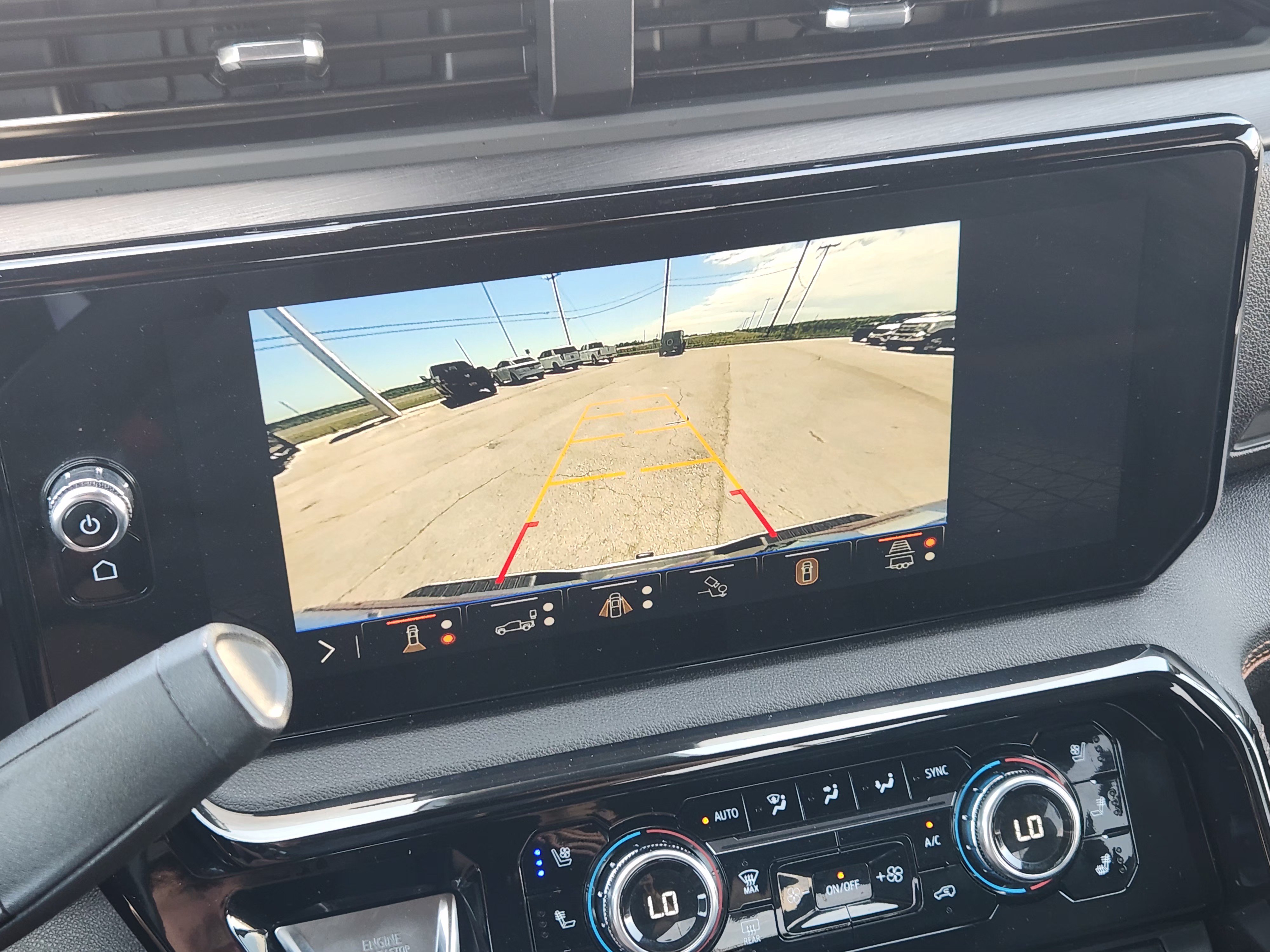 Used 2025 GMC Sierra 2500 AT4 AWD/4WD image 19