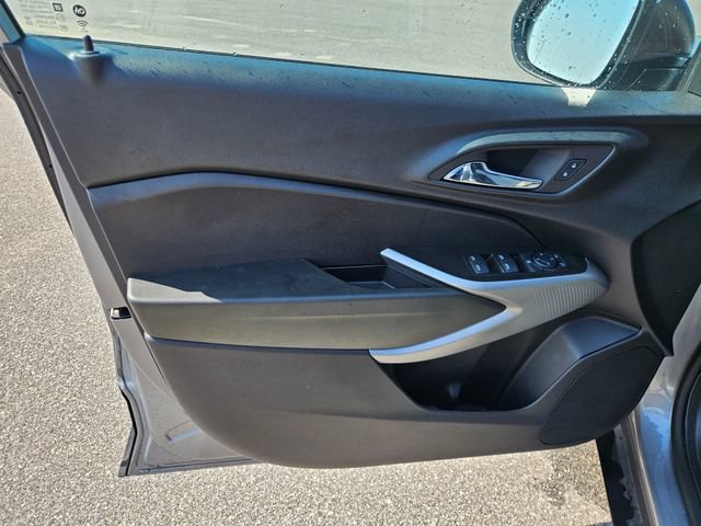 Used 2024 Chevrolet Trax LS w/ Driver Confidence Package FWD image 10