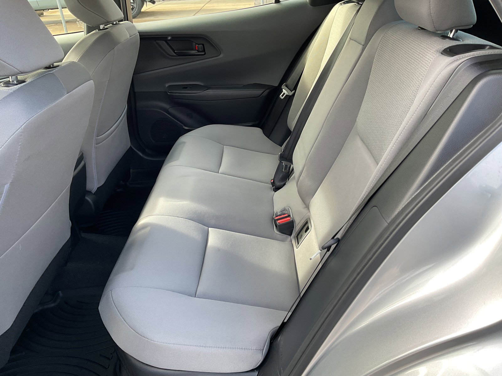 Used 2024 Toyota Prius LE image 19