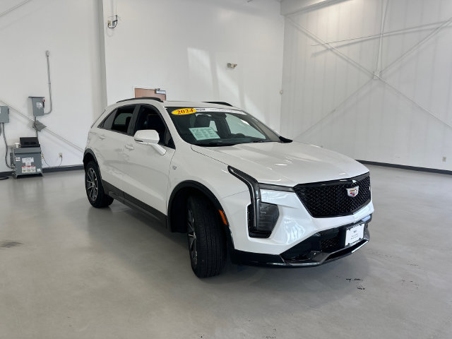 Used 2024 Cadillac XT4 Sport w/ LPO, Floor Liner Package AWD/4WD image 4