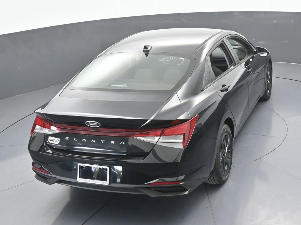 Used 2023 Hyundai Elantra SEL image 50