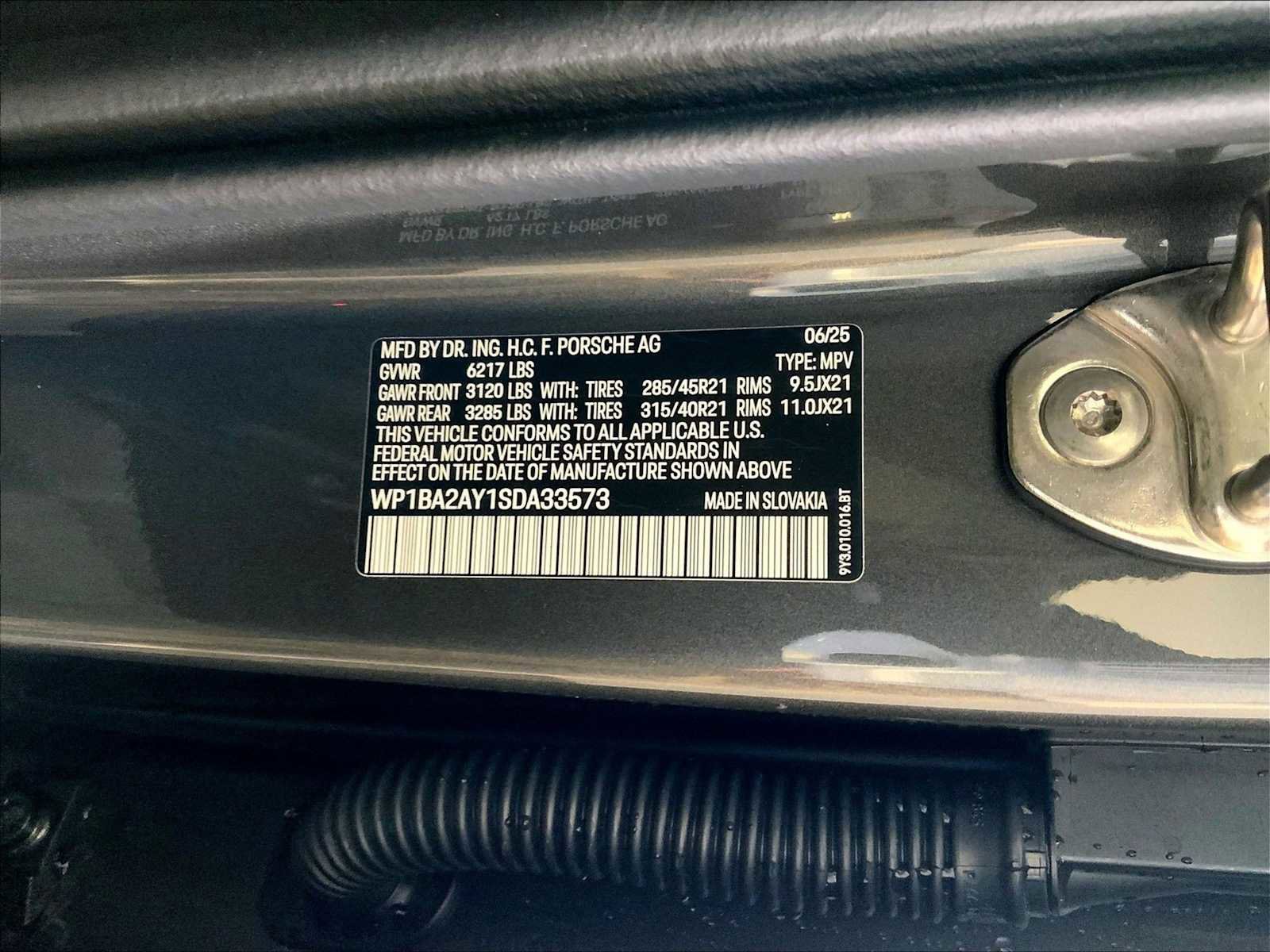 New 2025 Porsche Cayenne Coupe image 23