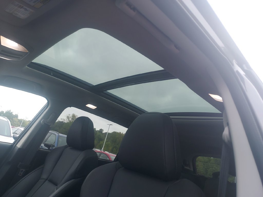 Used 2025 Subaru Ascent Limited AWD/4WD image 32