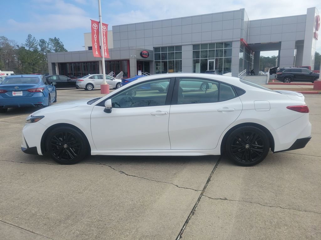 Certified 2025 Toyota Camry SE image 2