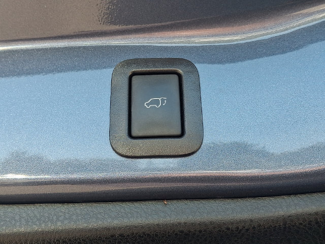 Used 2019 Toyota Highlander XLE AWD/4WD image 31