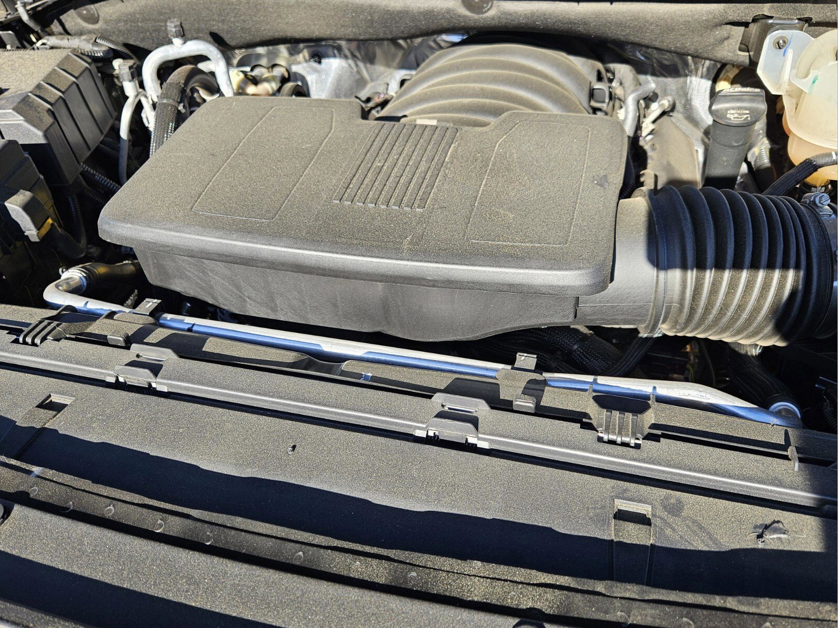 Used 2025 Chevrolet Tahoe RST w/ Comfort Package image 33