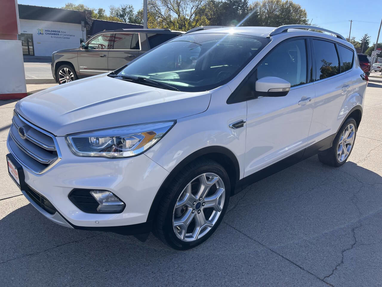 Used 2019 Ford Escape Titanium image 9