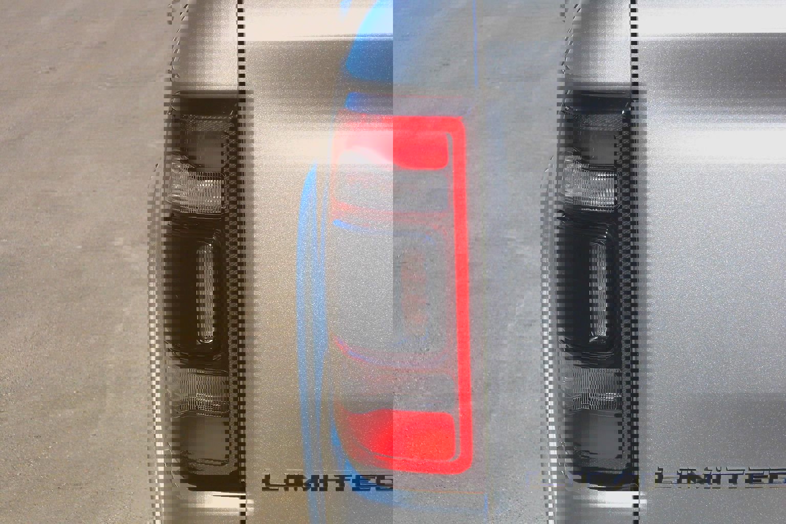 Used 2022 RAM 1500 Limited image 9