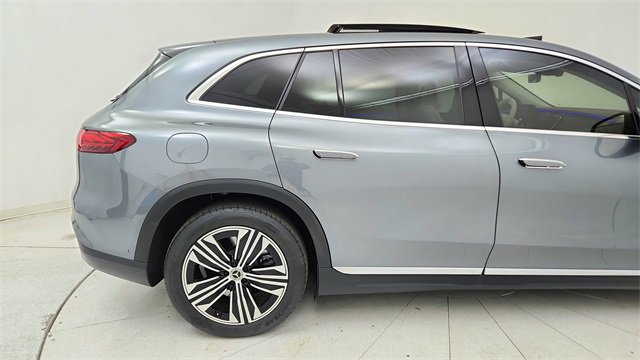 Used 2023 Mercedes-Benz EQS 450+ SUV image 12