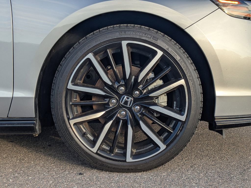 Used 2023 Honda Accord Touring image 13