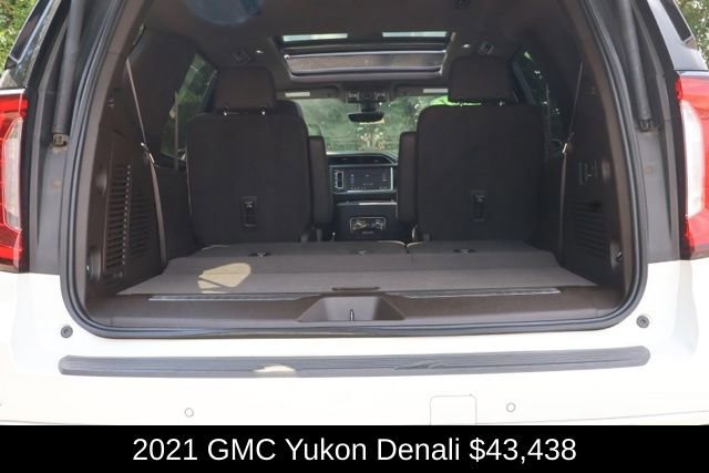 Used 2021 GMC Yukon Denali w/ Denali Premium Package image 17