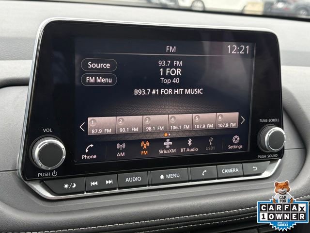 Used 2025 Nissan Rogue S image 13