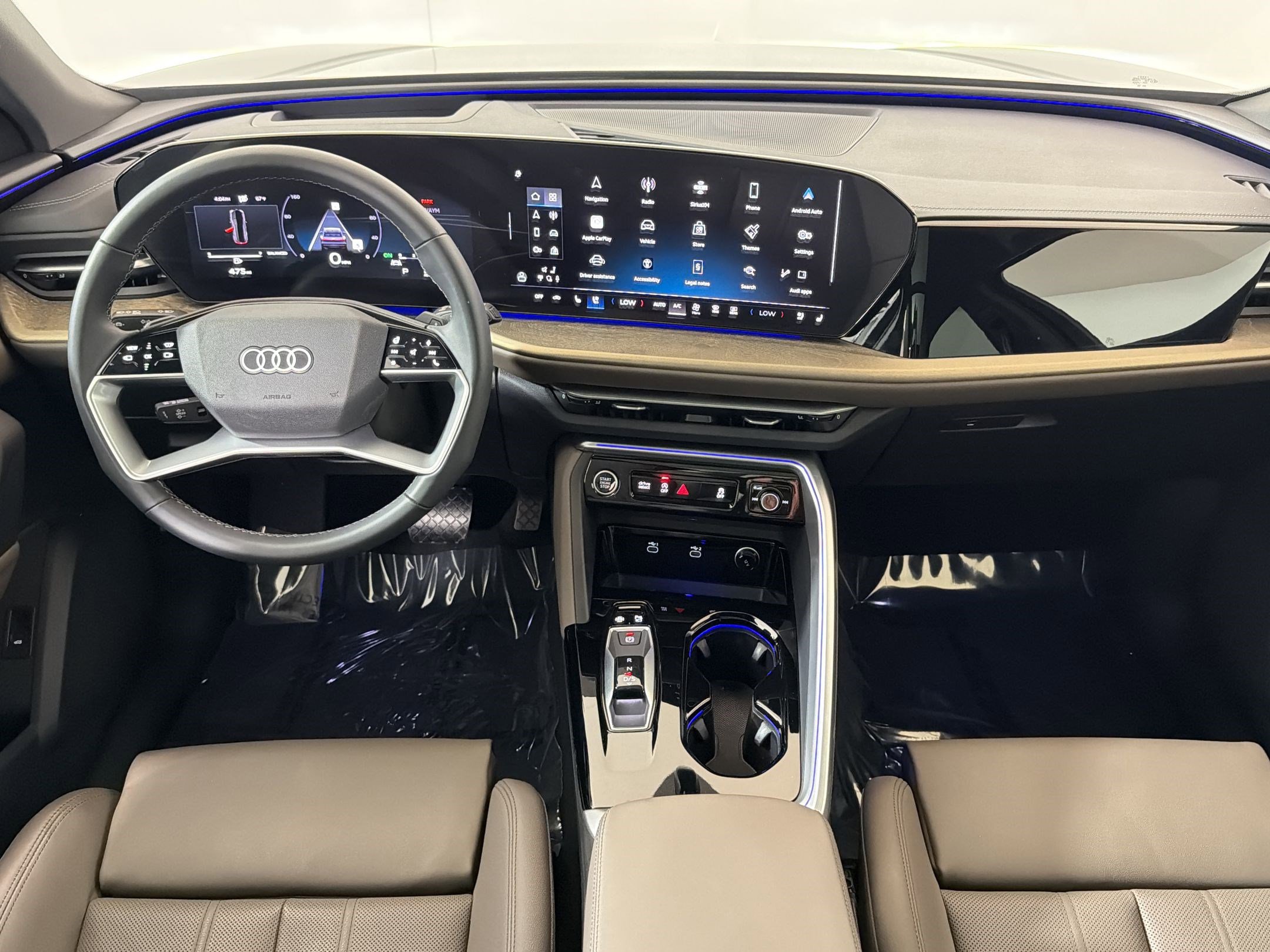 Used 2025 Audi Q5 Premium Plus w/ Premium Plus image 24