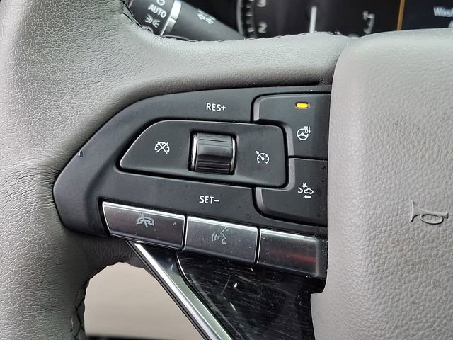 Certified 2023 Cadillac XT6 Premium Luxury image 17