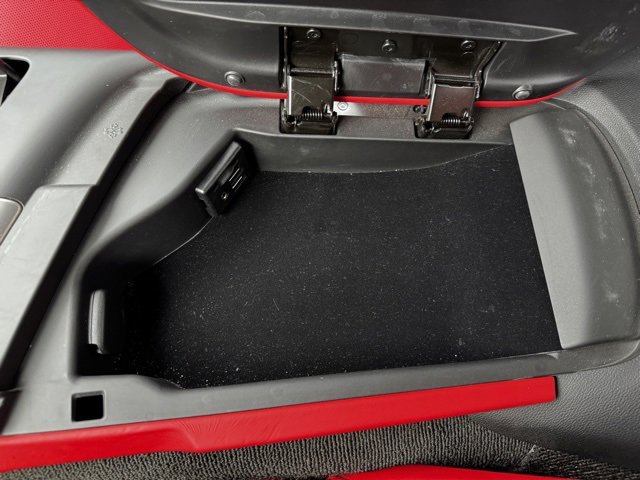 Used 2015 Chevrolet Corvette Z06 w/ 3LZ Preferred Equipment Group image 13