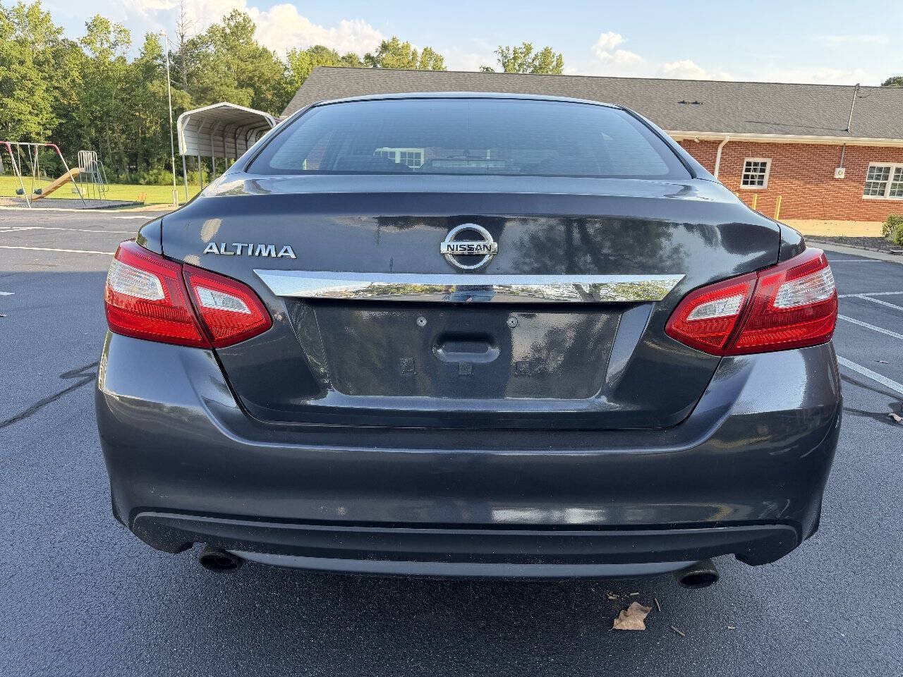 Used 2016 Nissan Altima 2.5 S w/ Power Driver Seat Package FWD image 6