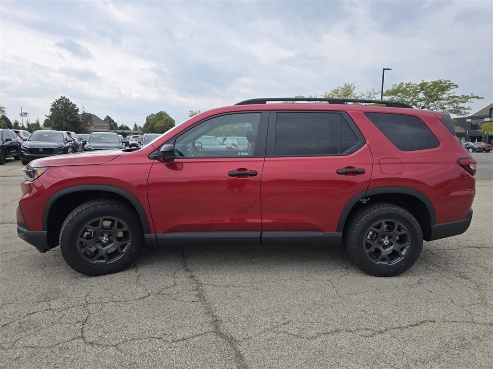 New 2025 Honda Pilot TrailSport image 17