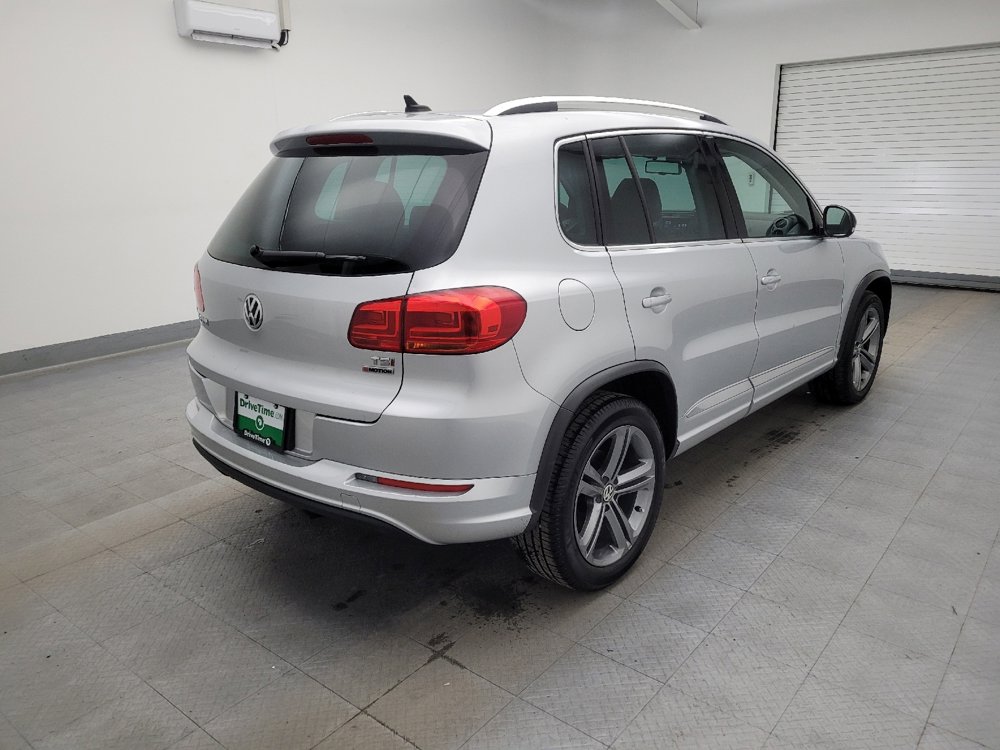 Used 2017 Volkswagen Tiguan Sport image 9