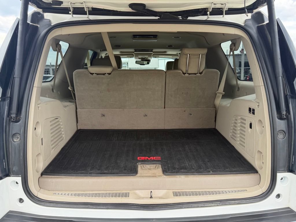 Used 2016 GMC Yukon XL Denali w/ Open Road Package AWD/4WD image 4