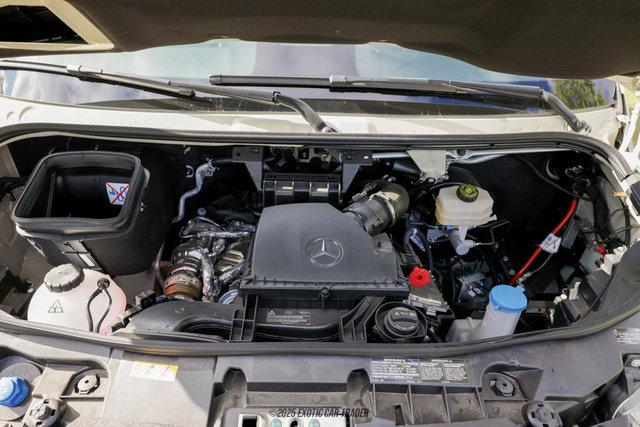 Used 2025 Mercedes-Benz Sprinter 2500 image 24